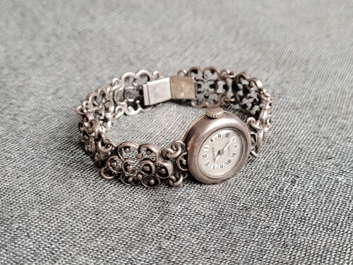Alte trachten armbanduhr von - trachten-armbanduhr,