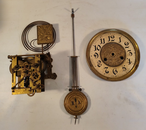 Uhr uhrwerk pendel - uhr, wanduhr